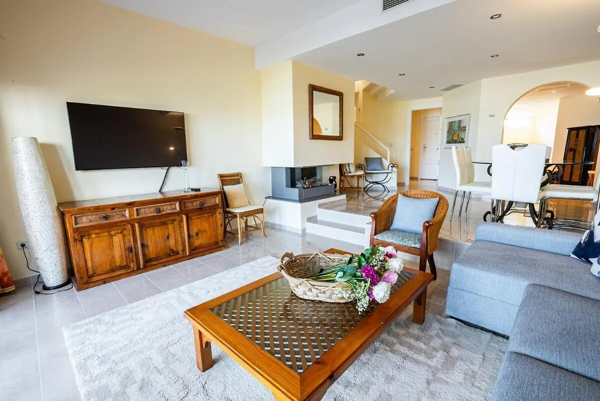 Holiday home Penthouse Al Lado Del Mar Cerca De Estepona