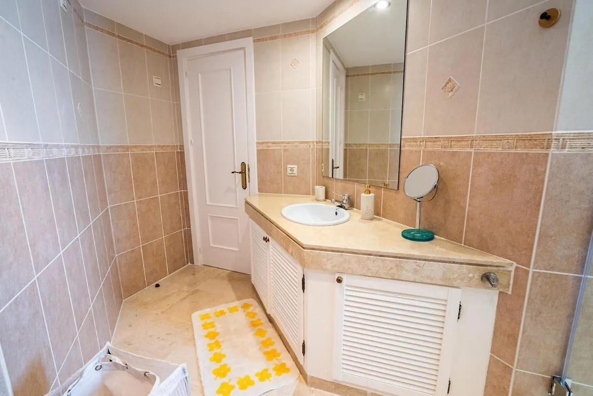 Penthouse Al Lado Del Mar Cerca De Estepona Spain